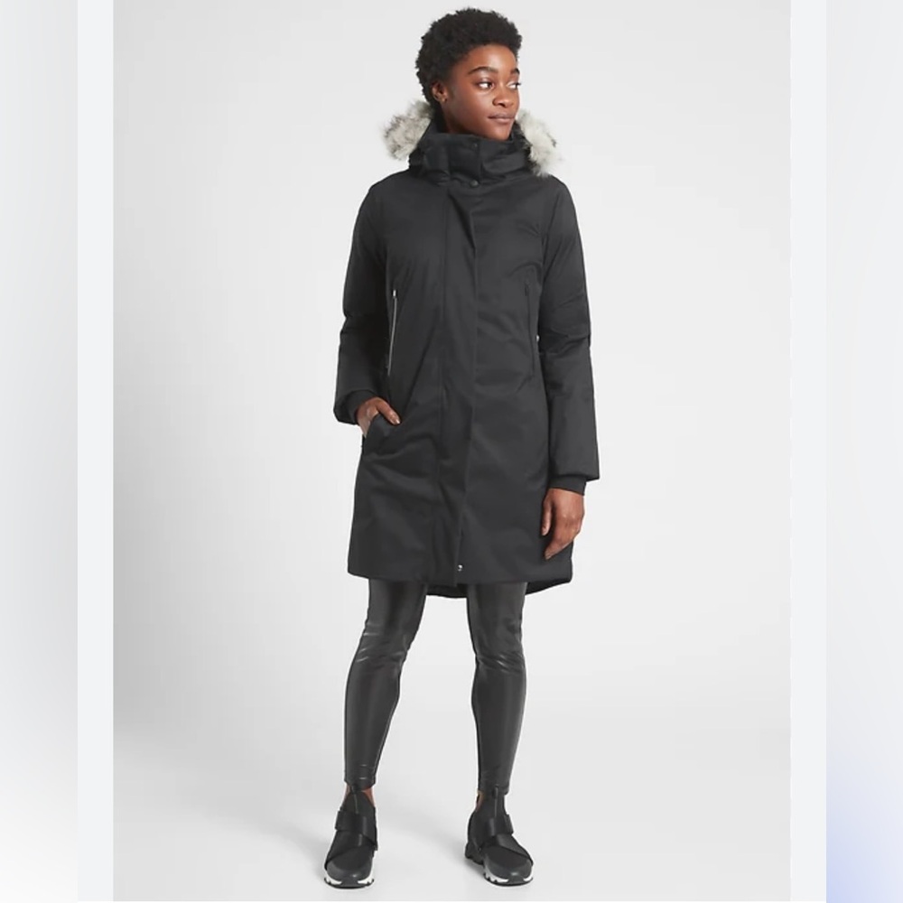 NWOT- Athleta Outbound Parka II Size Large